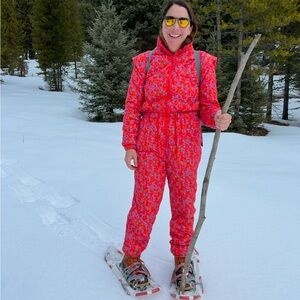 ISO Crās Snowsuit Large or XL